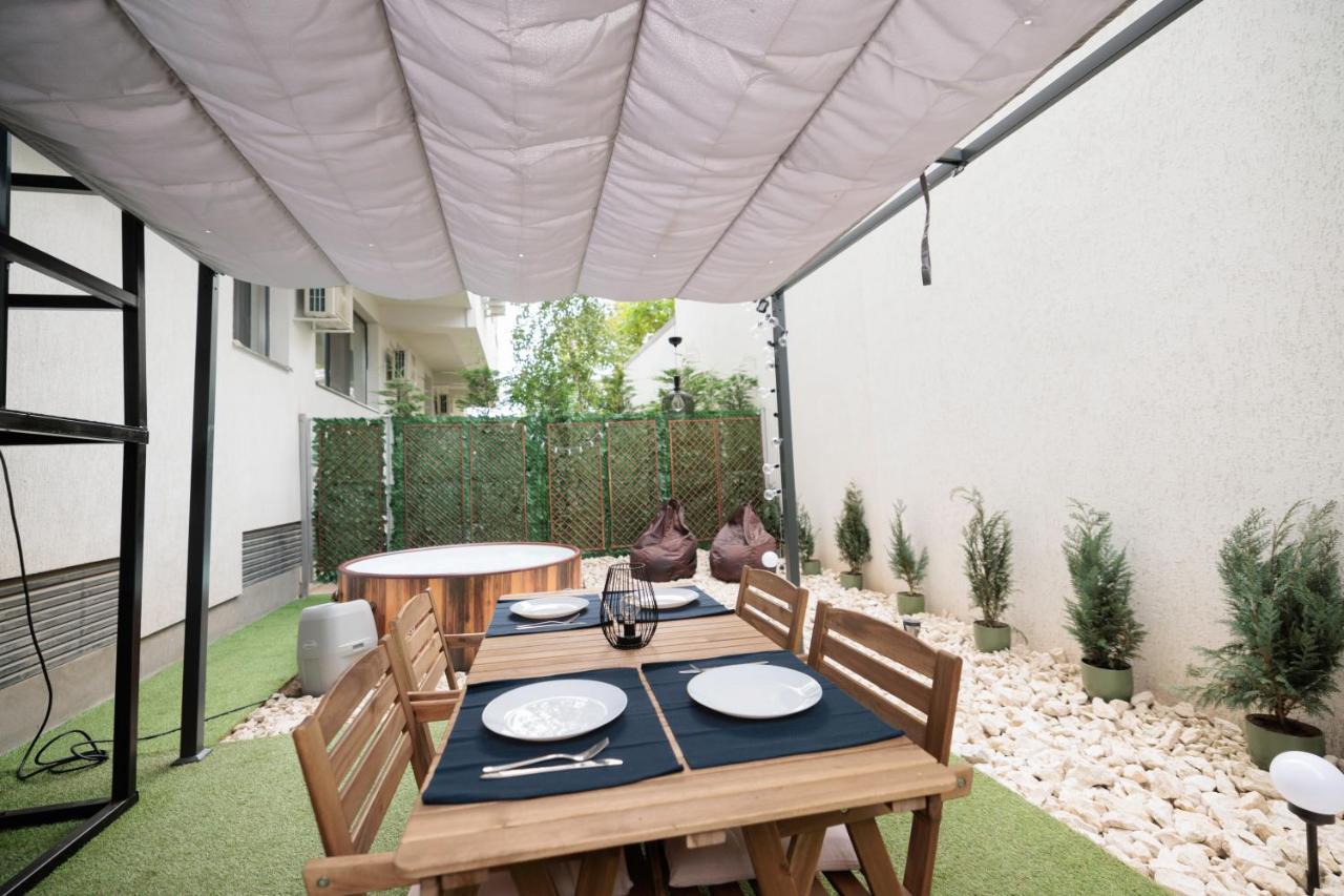 Downtown Hidden Garden With Jacuzzi In Bucharest公寓 外观 照片