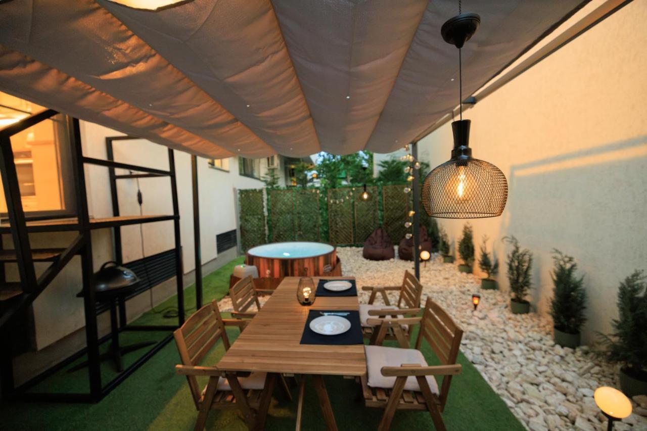 Downtown Hidden Garden With Jacuzzi In Bucharest公寓 外观 照片